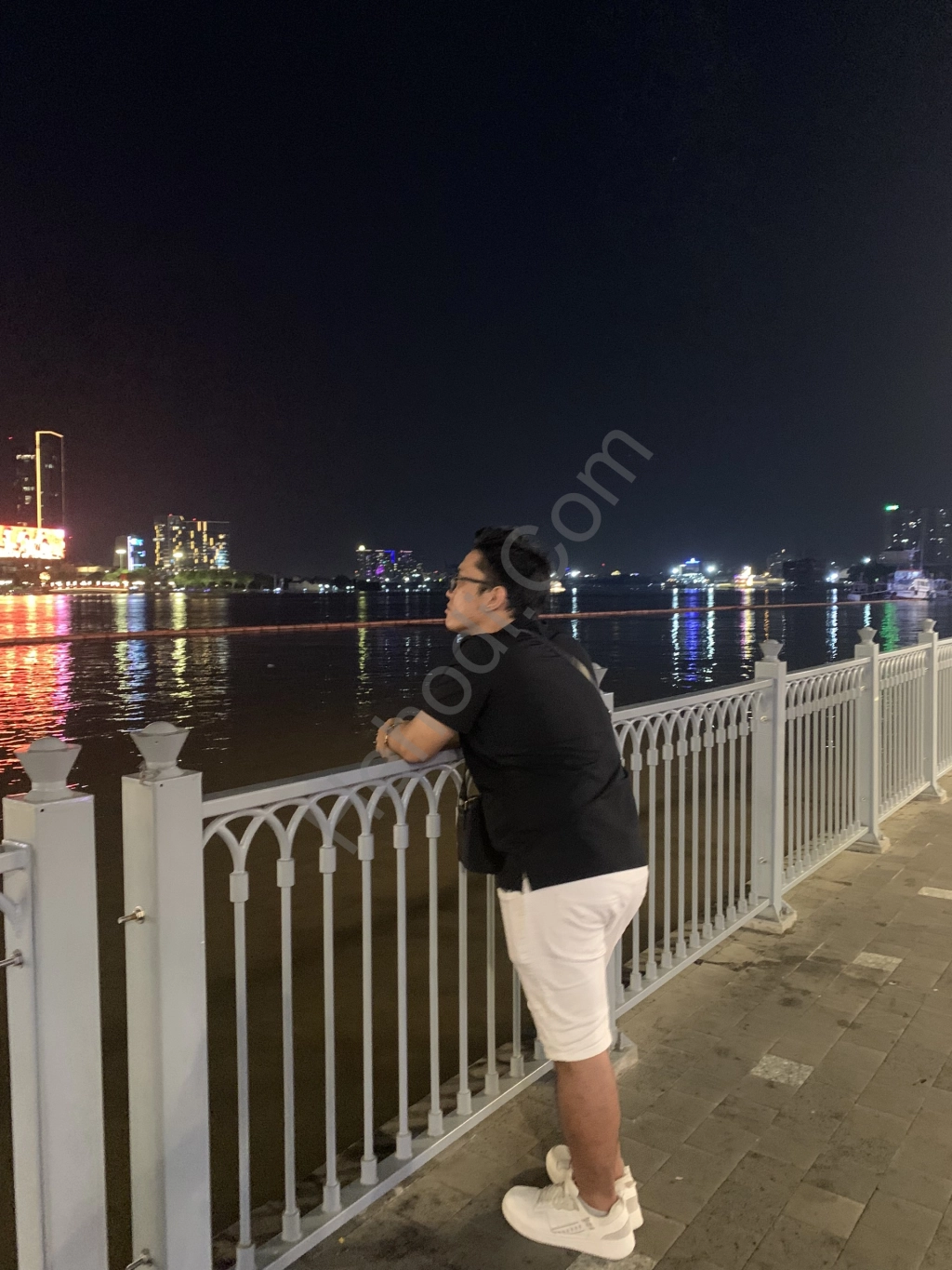 Cho Thuê ng/yêu đi tiệc..... Lịch Sự,Kín đáo