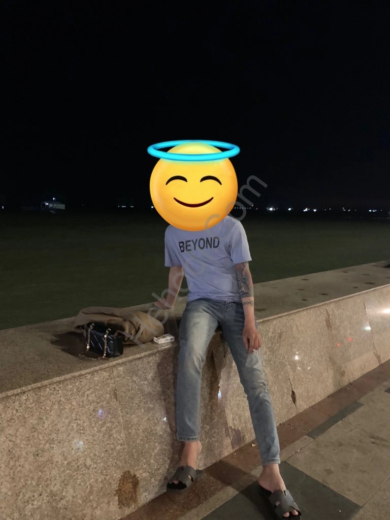 kiếm em qua đêm