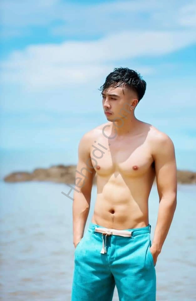 Thuê người yêu mới mẻ