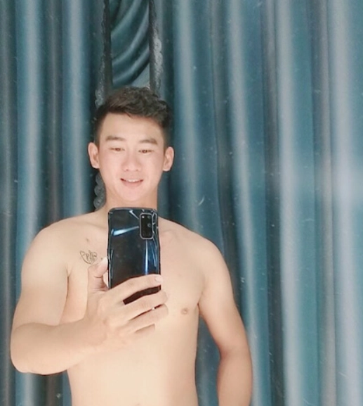 Giá 1200K -Cần Thiện (là Trai Bao) và mình đang ở Cần Thơ