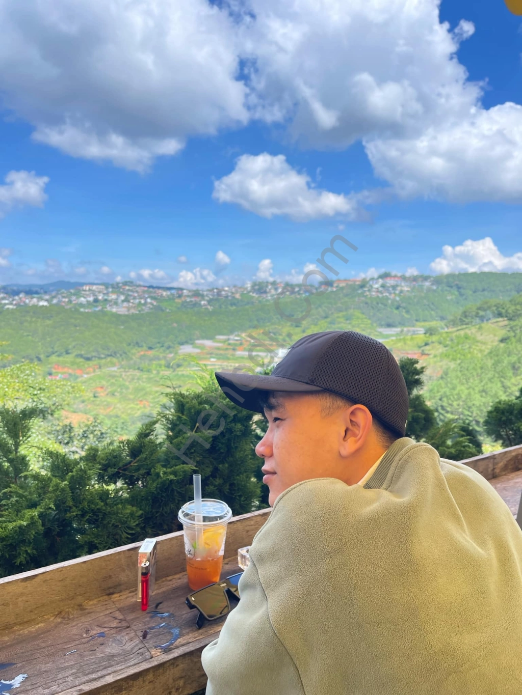 Tìm nữ lm quen