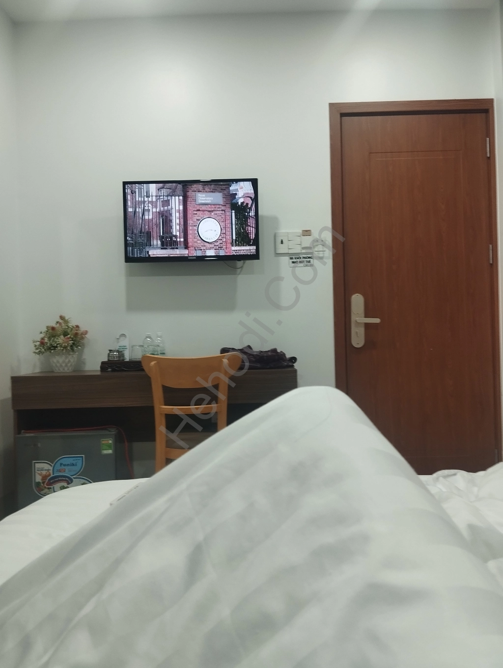Cần 1 bé đến ks Thanh Hồng. Qua đêm