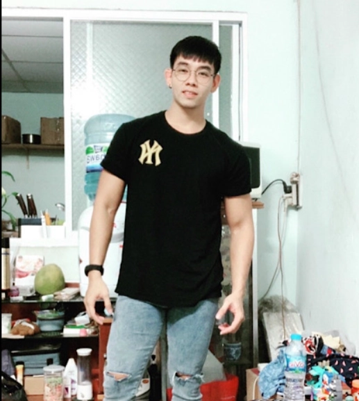 Giá 1500K -Tuấn Huỳnh (là trai bao) và mình đang ở Hà Nội