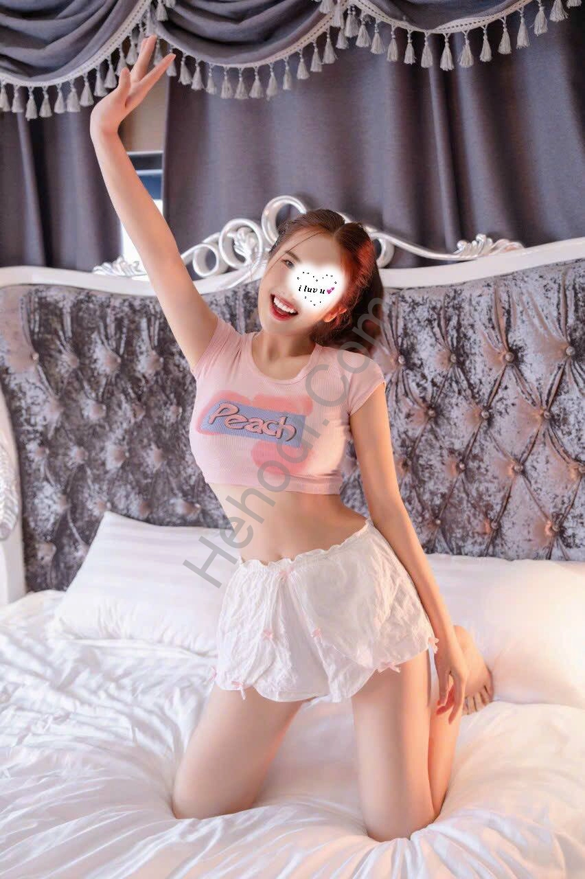 ❤️BÉ NA❤️2k4 (là gái gọi),  mình là gái gọi đang ở trung tâm quảng trường Tp nha trang
