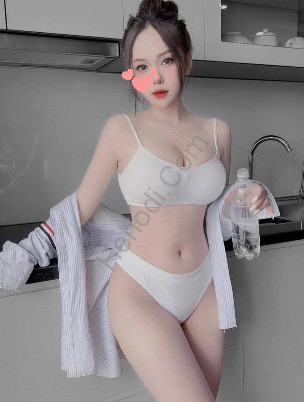 Bé Lâm em đang ở long biên Hà Nội em 21 tuổi