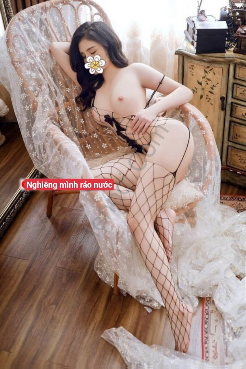 Anh Thư (là gái gọi), mình đang ở Ngã Tư Trôi , Trạm Trôi, Hoài Đức, Hà Nội